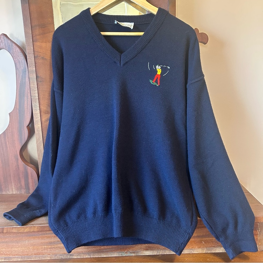 VTG Serious Golf Embroidered Golfer Navy V-Neck Sweater Made In Ireland:Men's XL